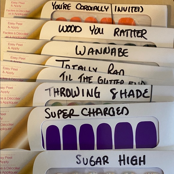 LOTS of ColorStreet sets! Many retired sets. - Picture 1 of 4